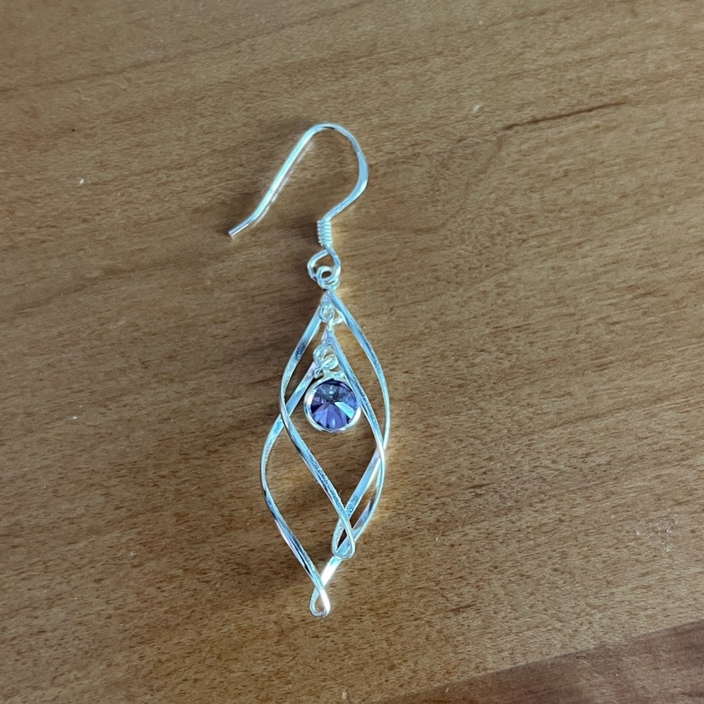 Dangle earrings - Picture 3 of 3
